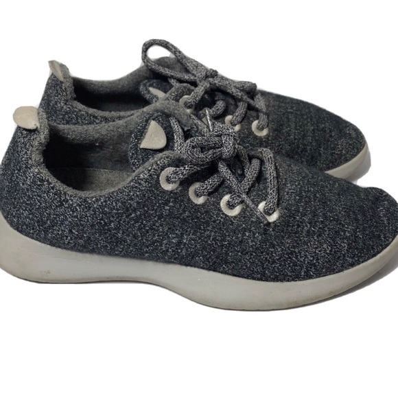 Allbirds The Wool Runner gray lace up sneakers. Size 8. - Picture 1 of 10